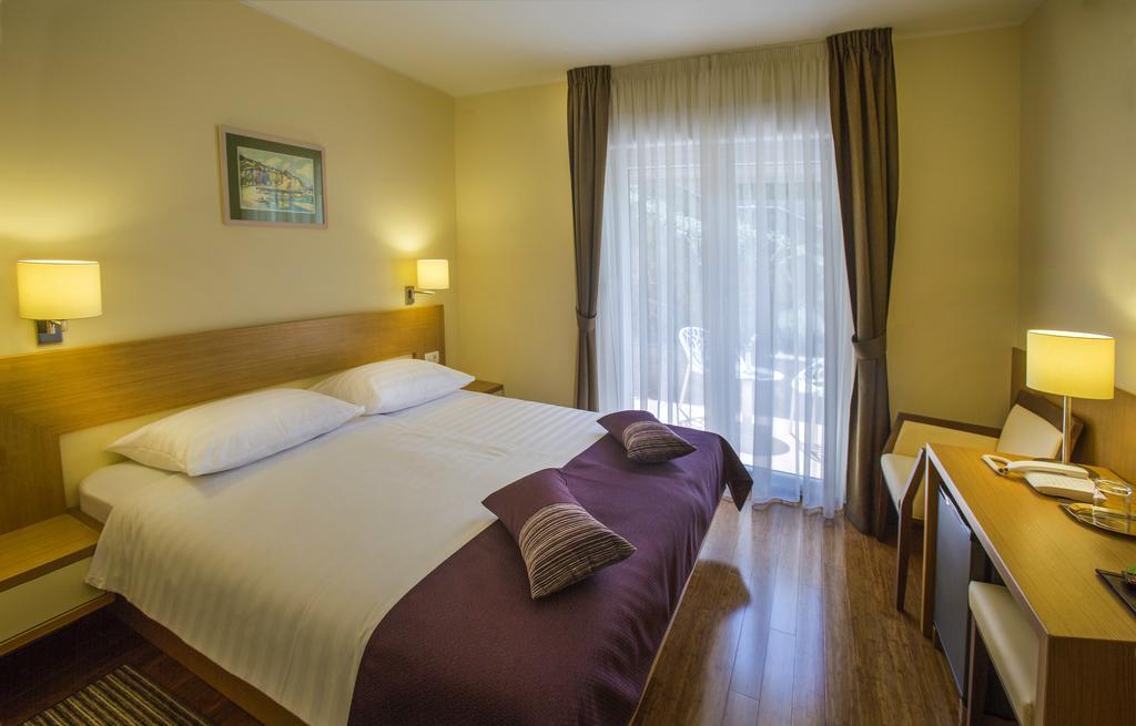 Hotel Villa Privileggio Mošćenička Draga Exterior foto
